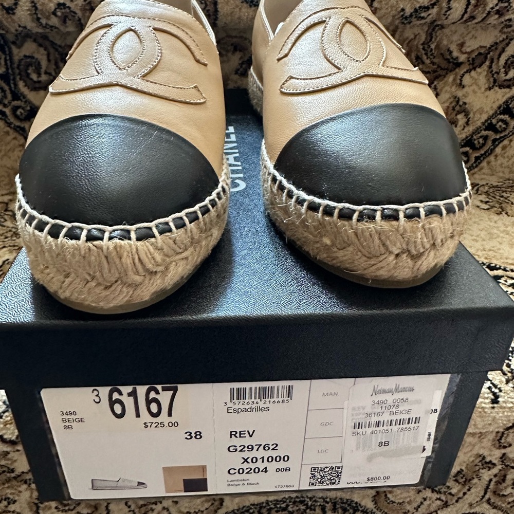 CHANEL Tan and Black Espadrilles (NEW) - Picture 2 of 4